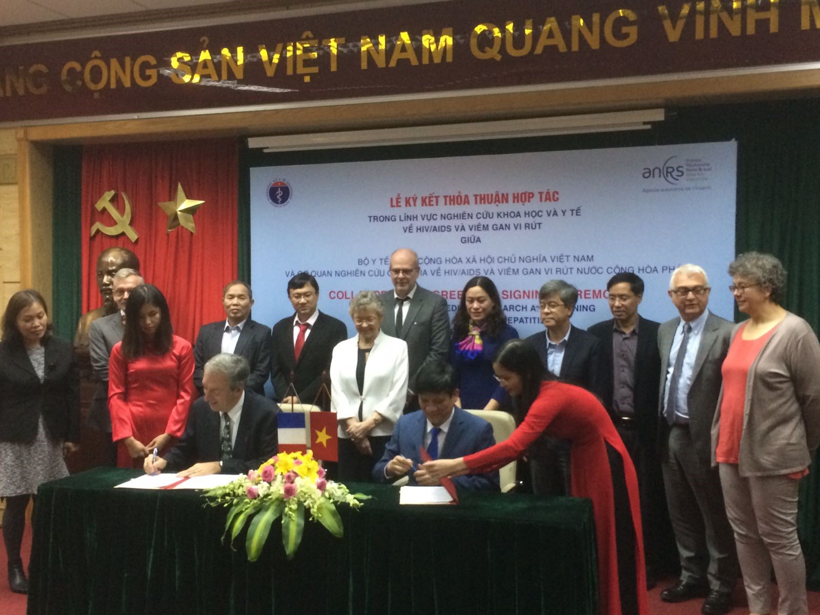 Signature accord ministère Vietnam